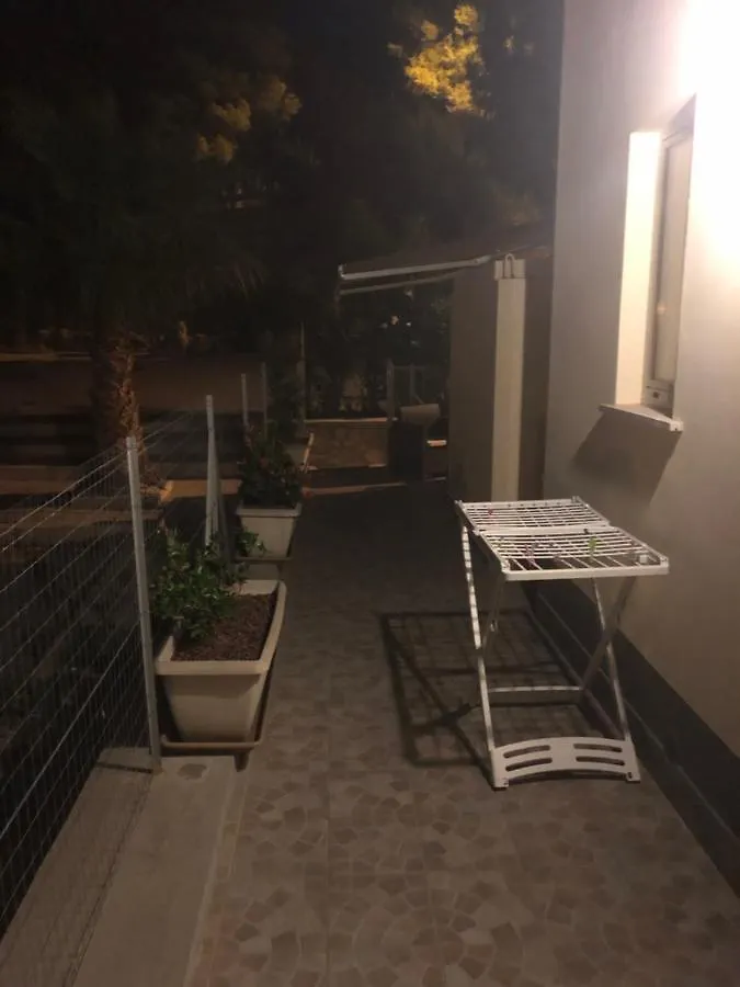 Casa Vacanza Nonna Sarina Custonaci 0*,
